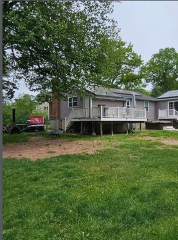 175 Pringle St, Tewksbury, MA 01876