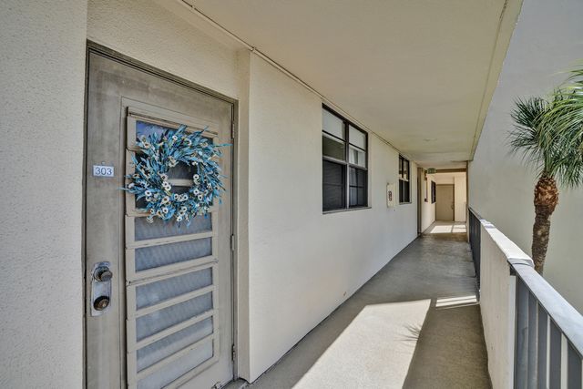 2400 Deer Creek Country Club Boulevard, Deerfield Beach, FL 33442