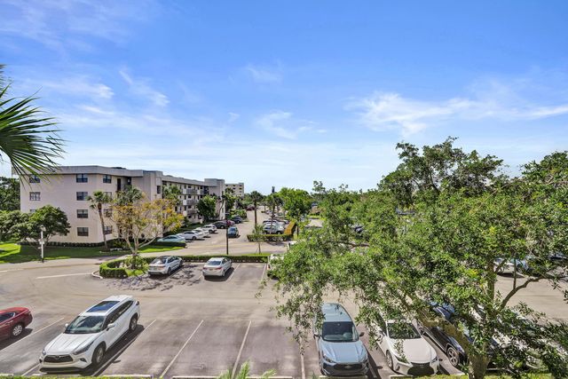 2400 Deer Creek Country Club Boulevard, Deerfield Beach, FL 33442