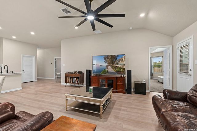 15468 Salmon Spg, San Antonio, TX 78253