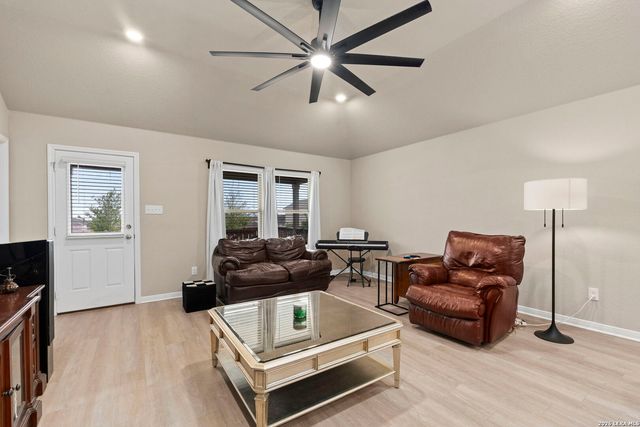 15468 Salmon Spg, San Antonio, TX 78253