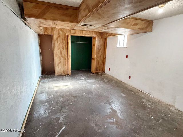 108 York Drive, Carl Junction, MO 64834