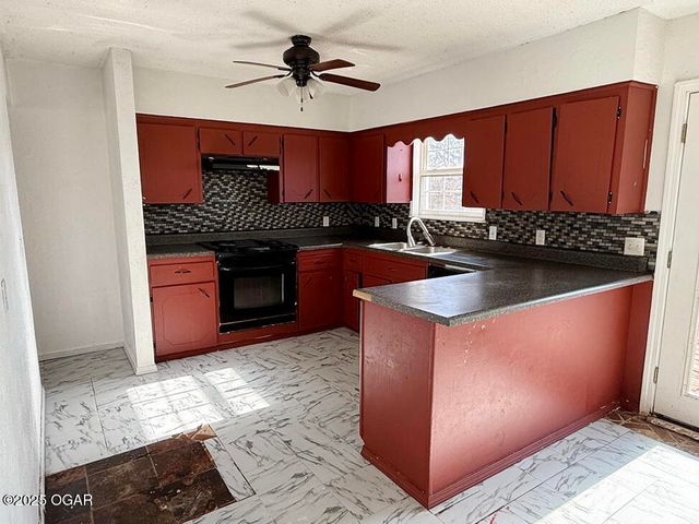 108 York Drive, Carl Junction, MO 64834