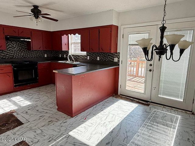 108 York Drive, Carl Junction, MO 64834