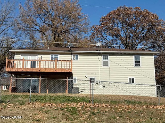 108 York Drive, Carl Junction, MO 64834