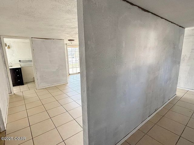 108 York Drive, Carl Junction, MO 64834