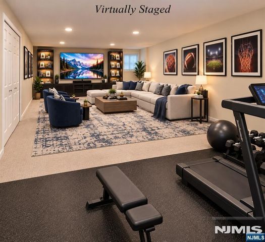 21 Spring Hollow Road, Old Tappan, NJ 07675