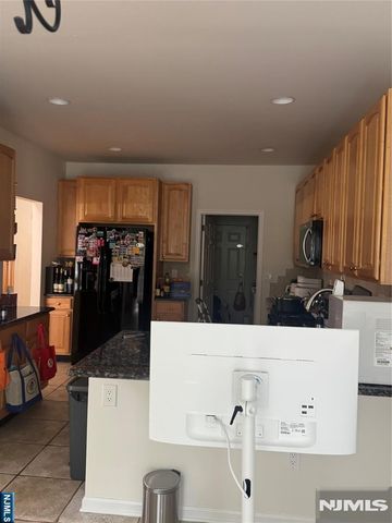 21 Spring Hollow Road, Old Tappan, NJ 07675