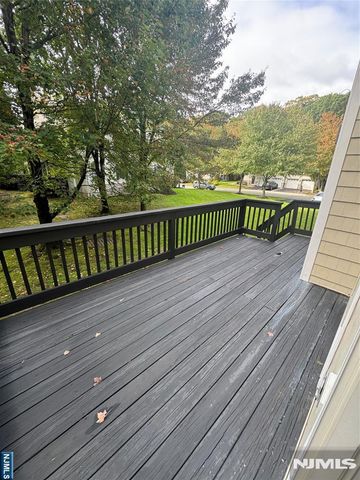 21 Spring Hollow Road, Old Tappan, NJ 07675