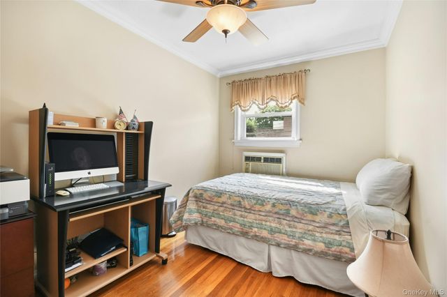 137 E 235th Street, Bronx, NY 10470