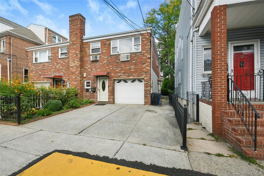 137 E 235th Street, Bronx, NY 10470 — exterior