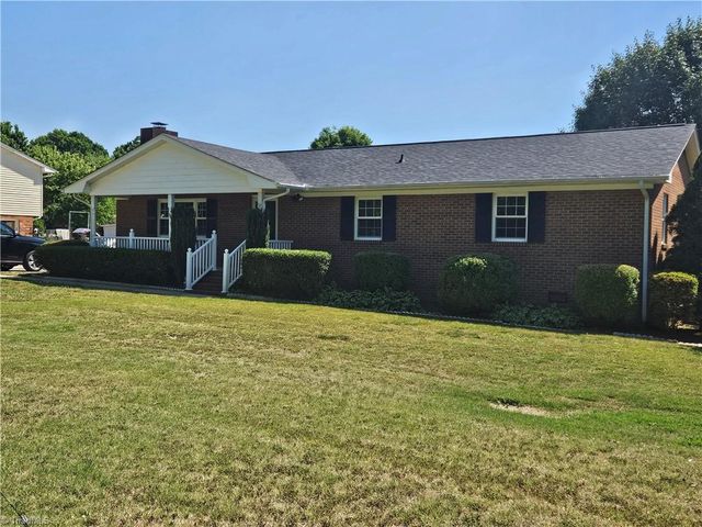 1867 Hickory Tree Road, Winston-salem, NC 27127