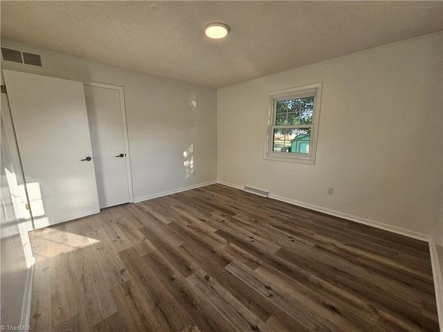 1867 Hickory Tree Road, Winston-salem, NC 27127