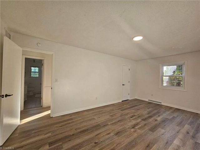 1867 Hickory Tree Road, Winston-salem, NC 27127