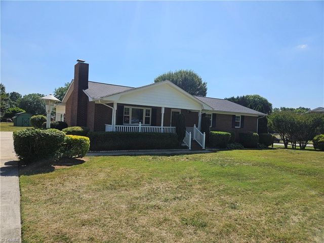1867 Hickory Tree Road, Winston-salem, NC 27127