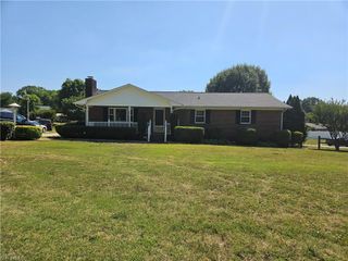 1867 Hickory Tree Road, Winston-salem, NC 27127