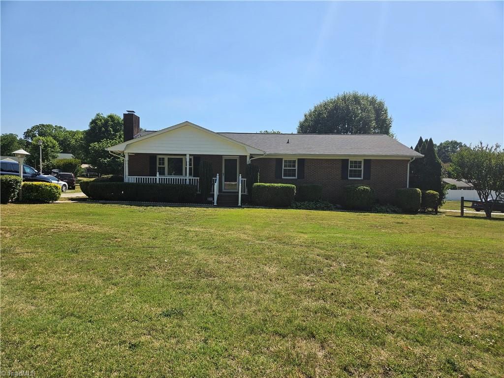 1867 Hickory Tree Road, Winston-salem, NC 27127