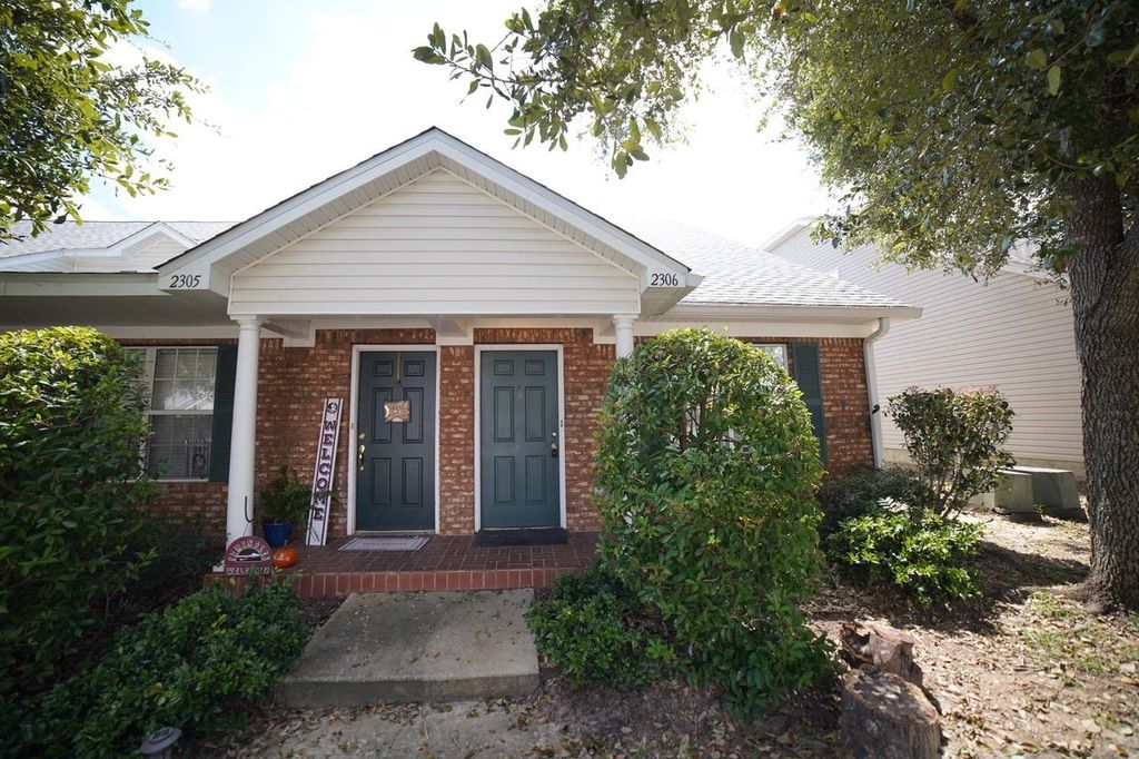 2738 W Tharpe St Apt 2306, Tallahassee, FL 32303