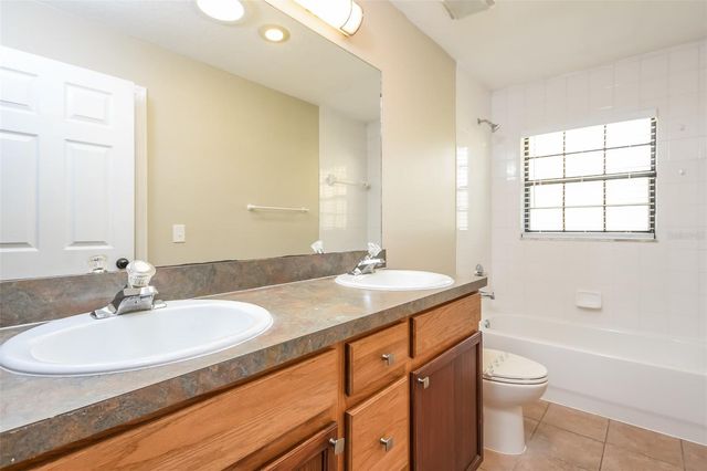 405 CENTER STREET, Altamonte Springs, FL 32701