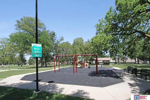 3028 Vine Street, Lincoln, NE 68503