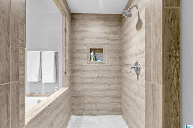 421 GLEN IRIS CIRCLE, Pelham, AL 35124