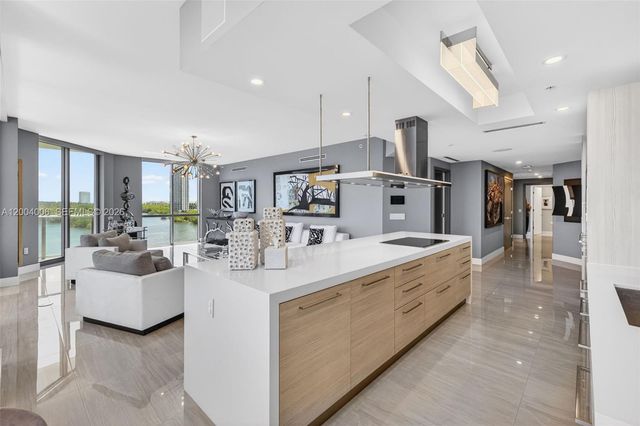 17111 Biscayne Blvd 710, North Miami Beach, FL 33160