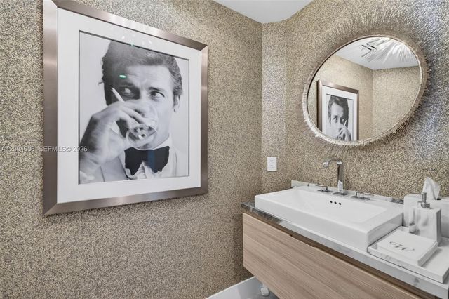 17111 Biscayne Blvd 710, North Miami Beach, FL 33160