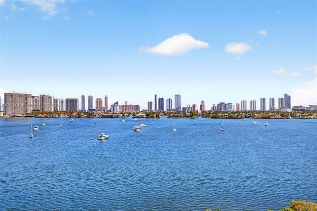 17111 Biscayne Blvd 710, North Miami Beach, FL 33160