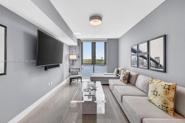 17111 Biscayne Blvd 710, North Miami Beach, FL 33160