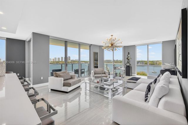 17111 Biscayne Blvd 710, North Miami Beach, FL 33160