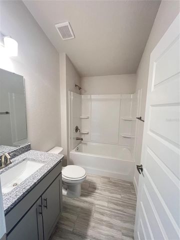 13064 KENT BRADLEY STREET, Dade City, FL 33525