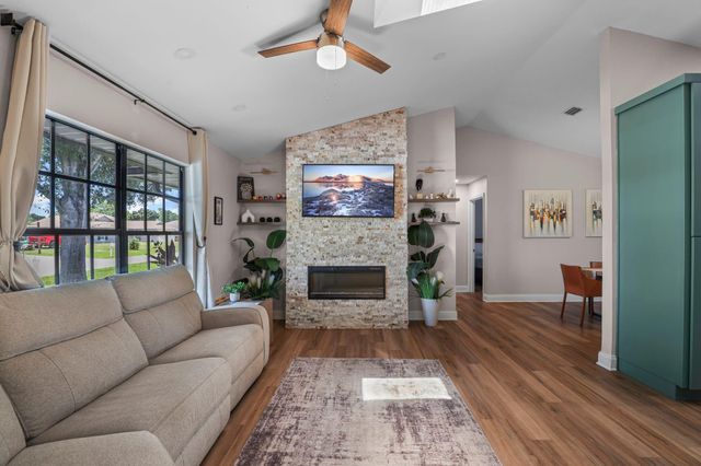 2442 SE Pascal Avenue, Port St Lucie, FL 34953