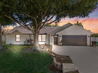 2442 SE Pascal Avenue, Port St Lucie, FL 34953