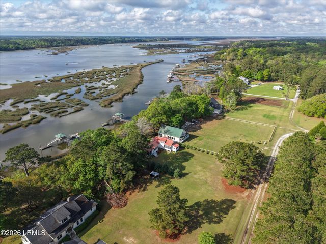 206 Marsh Pointe Drive, Sheldon, SC 29941