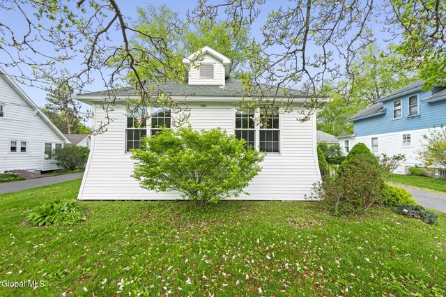 294-296 New Salem South Road, New Scotland, NY 12186
