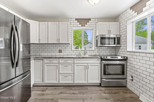 294-296 New Salem South Road, New Scotland, NY 12186