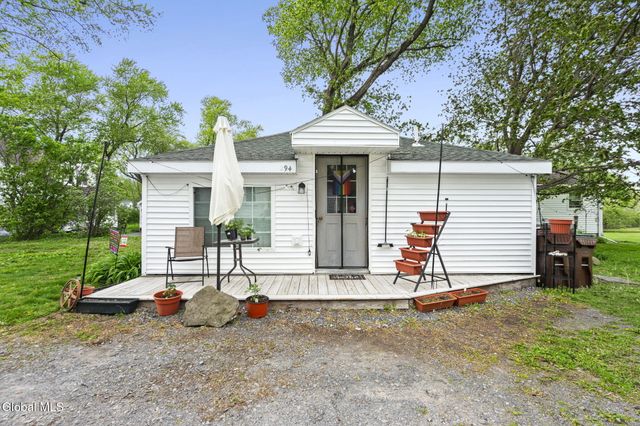 294-296 New Salem South Road, New Scotland, NY 12186