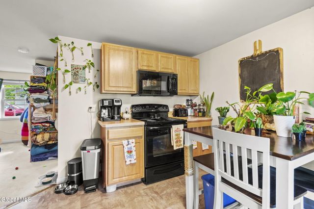 294-296 New Salem South Road, New Scotland, NY 12186