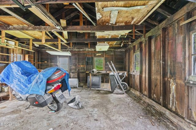 294-296 New Salem South Road, New Scotland, NY 12186