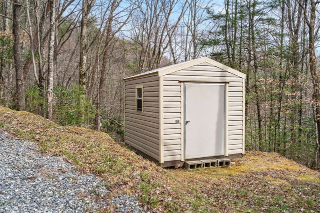 145 Raymond Wilson Road, Topton, NC 28781