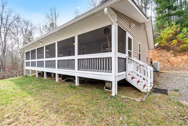 145 Raymond Wilson Road, Topton, NC 28781