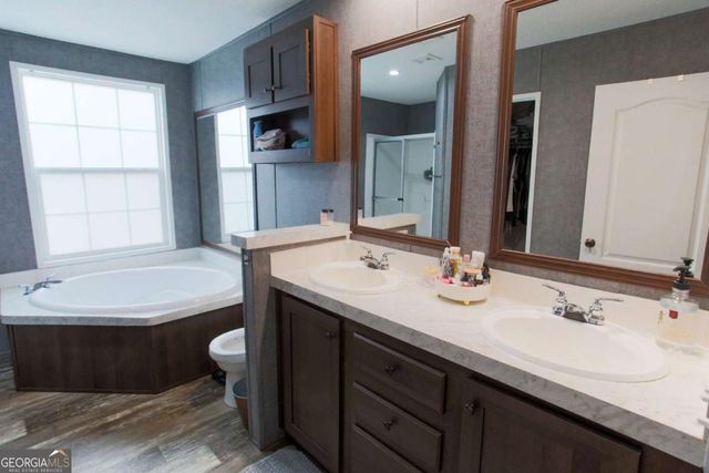 4985 Hwy 169, Glennville, GA 30427