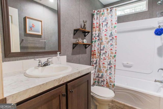 4985 Hwy 169, Glennville, GA 30427