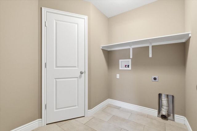 5322 HARBOR TOWN DR, Columbia, MO 65201