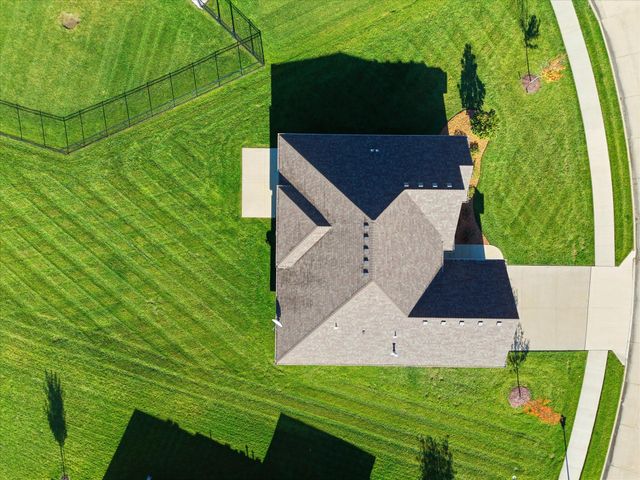 5322 HARBOR TOWN DR, Columbia, MO 65201