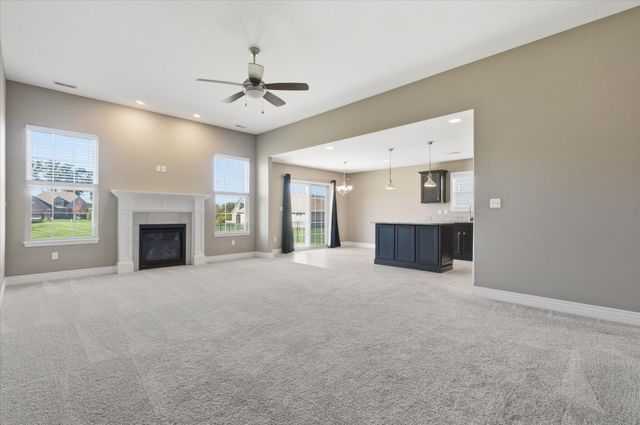 5322 HARBOR TOWN DR, Columbia, MO 65201