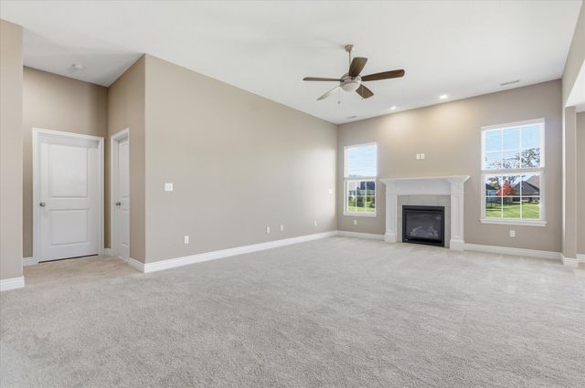 5322 HARBOR TOWN DR, Columbia, MO 65201