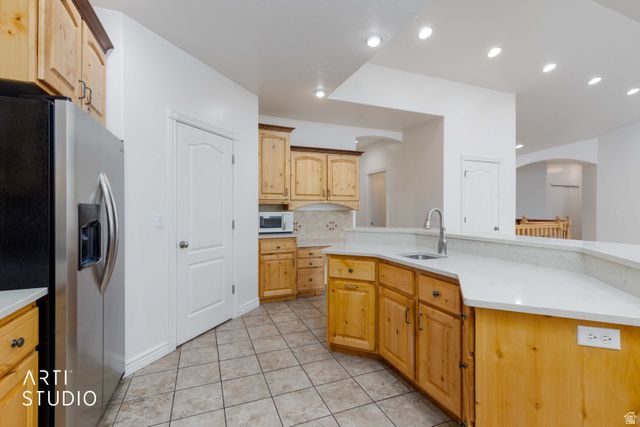 2327 BLUFF RIDGE DR, Syracuse, UT 84075