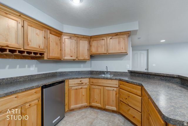 2327 BLUFF RIDGE DR, Syracuse, UT 84075