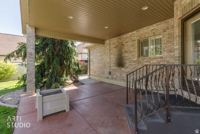 2327 BLUFF RIDGE DR, Syracuse, UT 84075